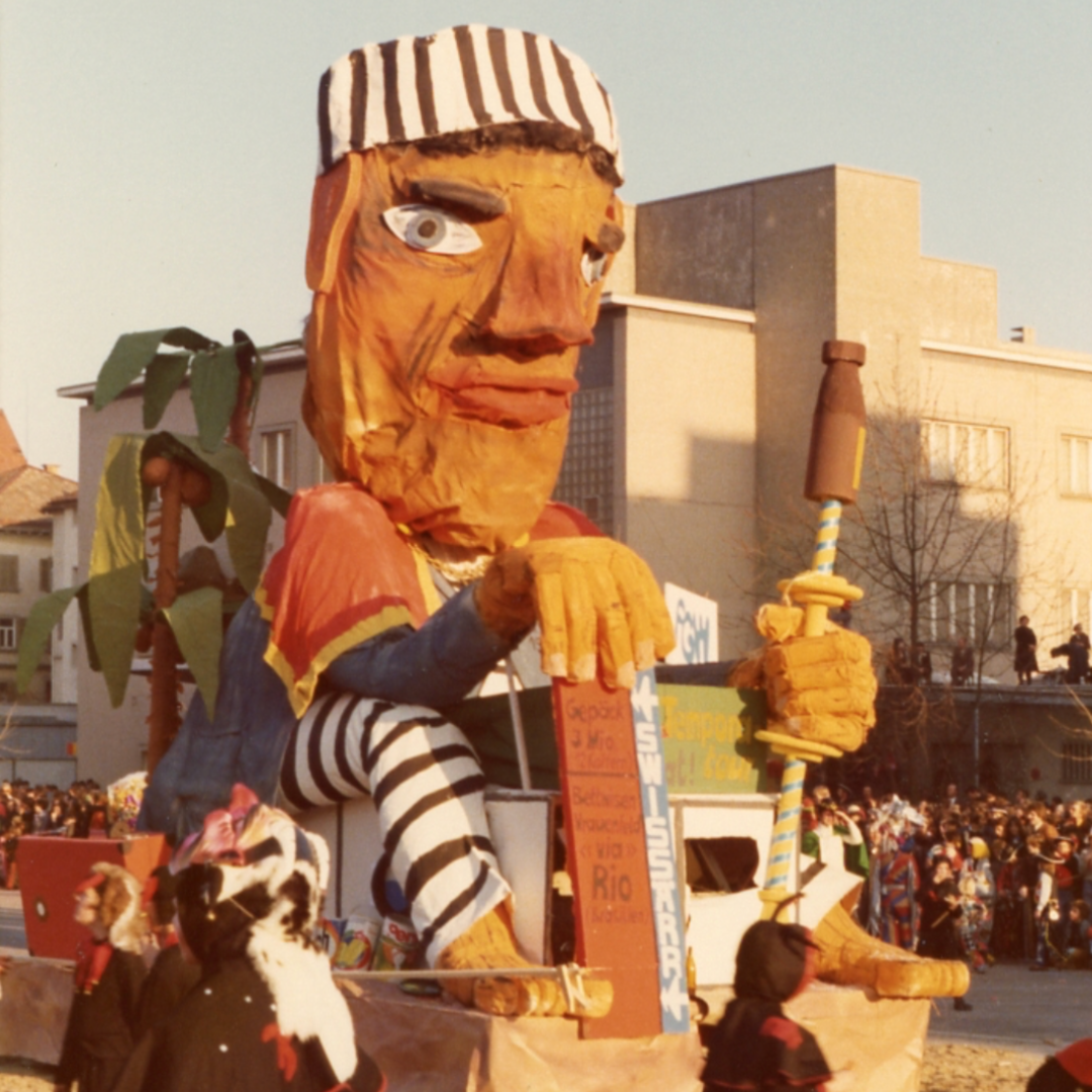 1976
